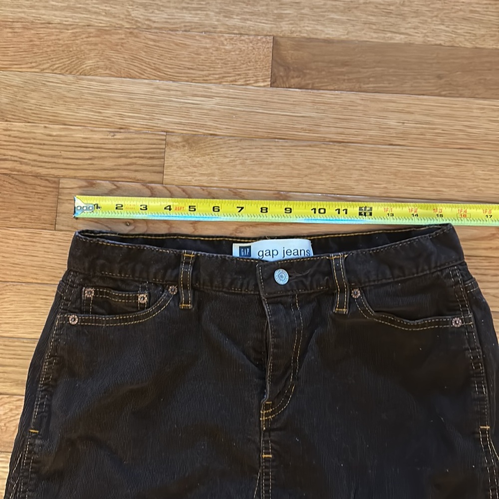 Adorable Gap knee-length brown corduroy skirt w/orange-brown stitching, EUC - Picture 4 of 8